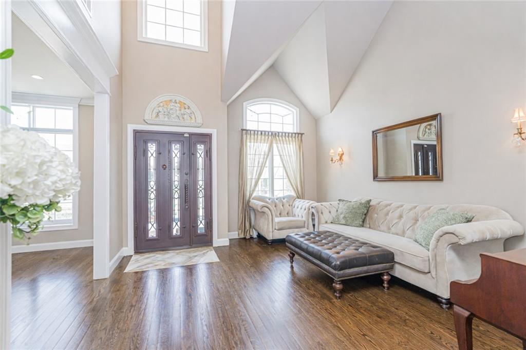 42 Serena Court Annadale Staten Island NY 10312