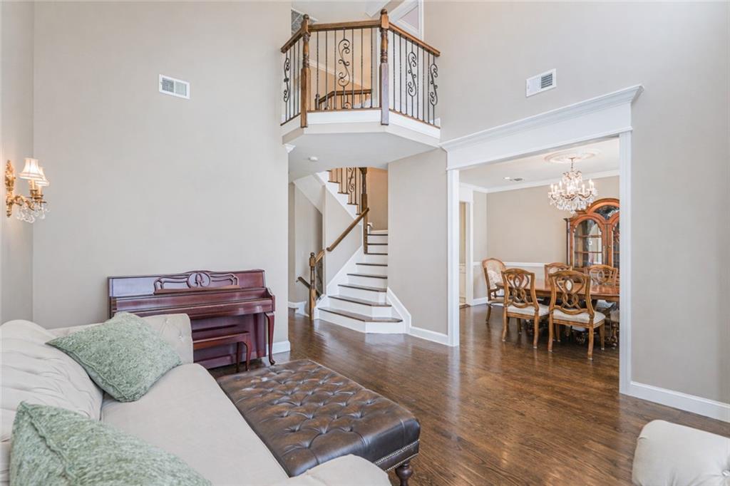 42 Serena Court Annadale Staten Island NY 10312