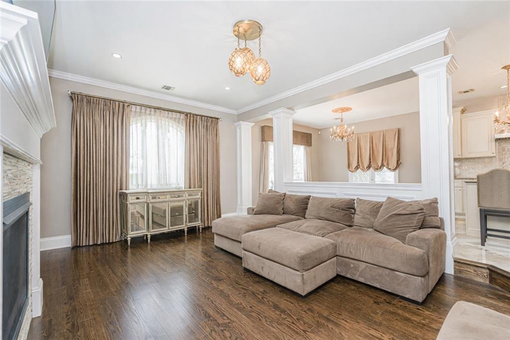 42 Serena Court Annadale Staten Island NY 10312