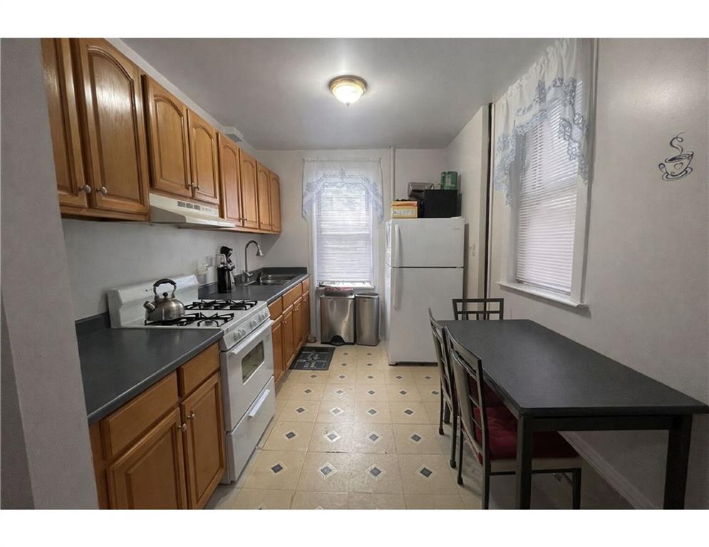 862 Woodward Avenue Ridgewood Ridgewood NY 11358