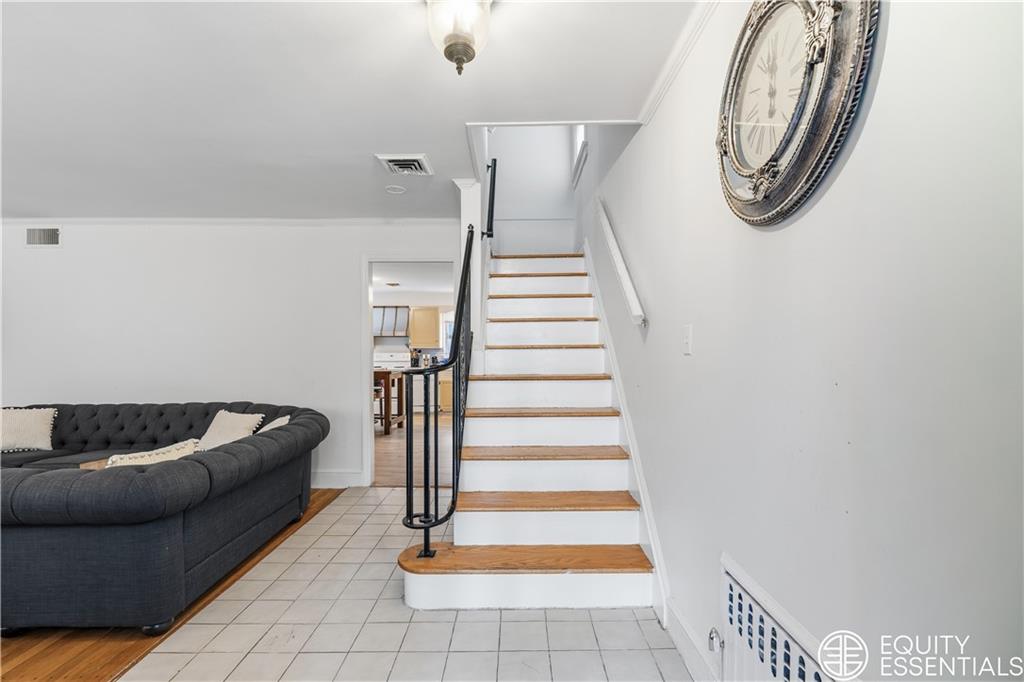 61 Oakland Avenue Out of NYC Other NY 10707