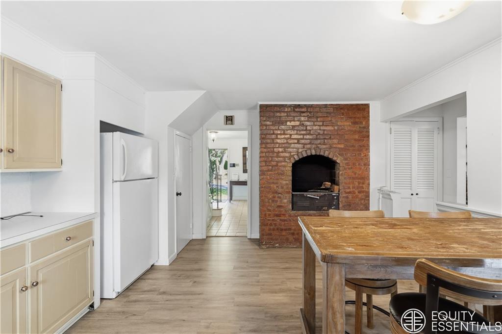 61 Oakland Avenue Out of NYC Other NY 10707