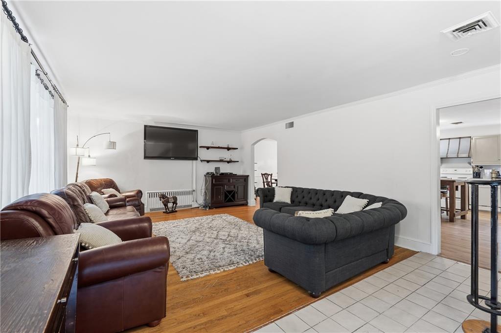 61 Oakland Avenue Out of NYC Other NY 10707