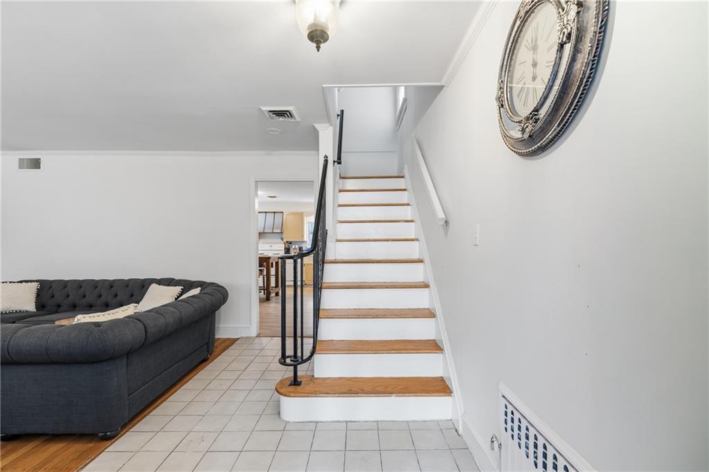 61 Oakland Avenue Out of NYC Other NY 10707