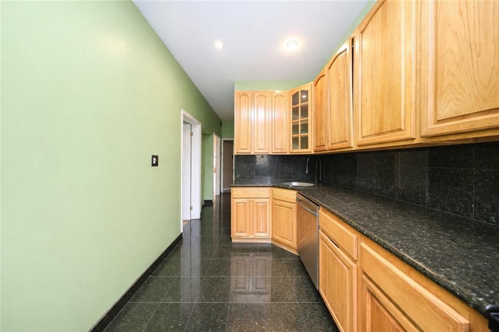 4612 Fort Hamilton Parkway Borough Park Brooklyn NY 11219