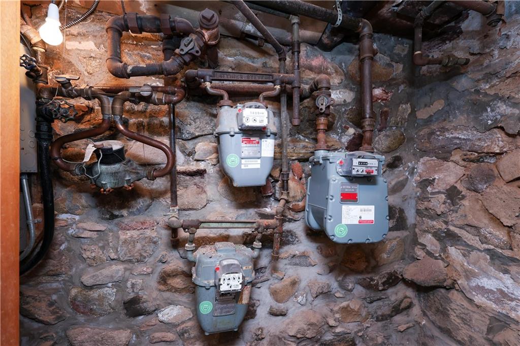 4612 Fort Hamilton Parkway Borough Park Brooklyn NY 11219