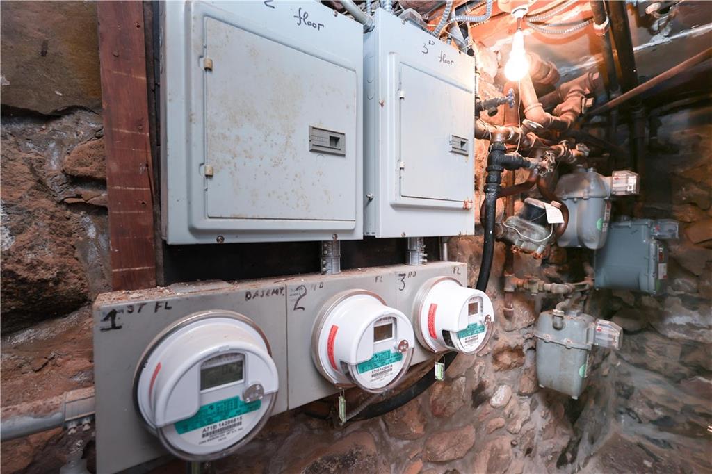 4612 Fort Hamilton Parkway Borough Park Brooklyn NY 11219