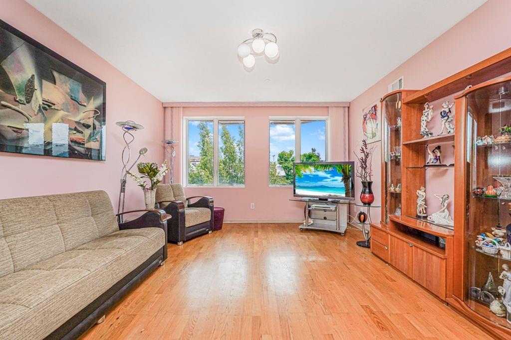 3034 Brighton 1St Street Brighton Beach Brooklyn NY 11235