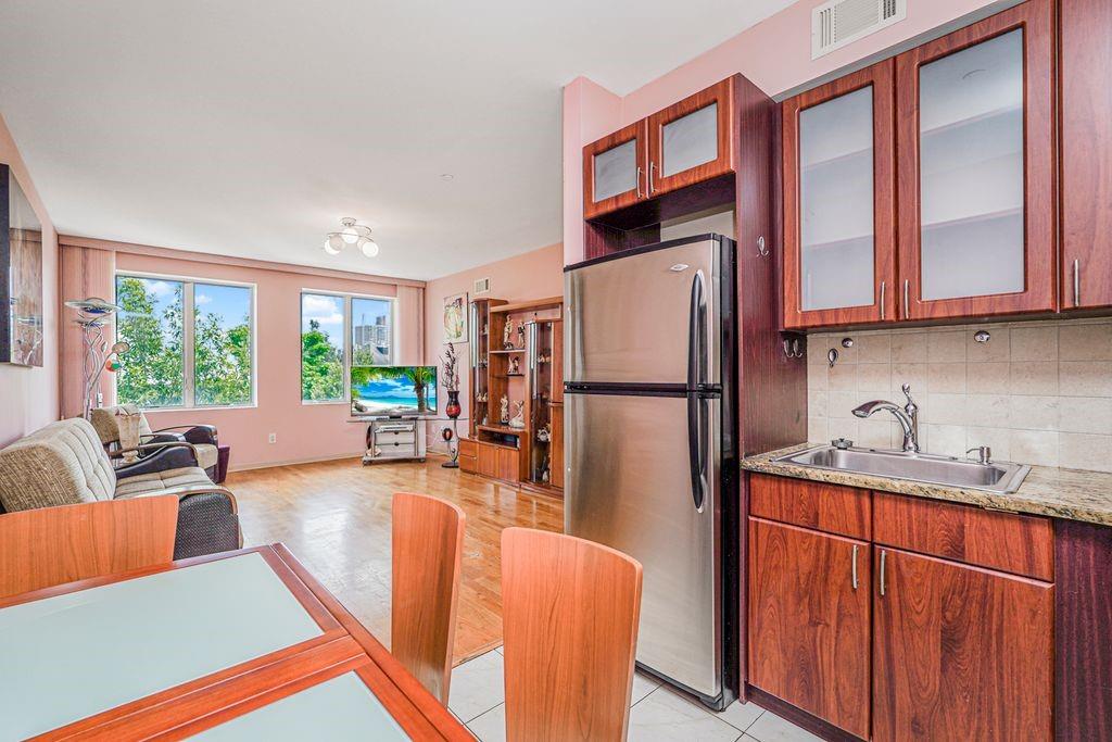 3034 Brighton 1St Street Brighton Beach Brooklyn NY 11235