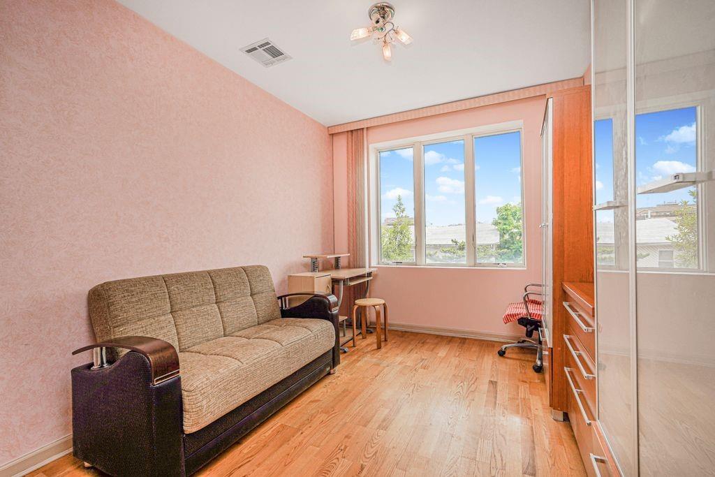 3034 Brighton 1St Street Brighton Beach Brooklyn NY 11235