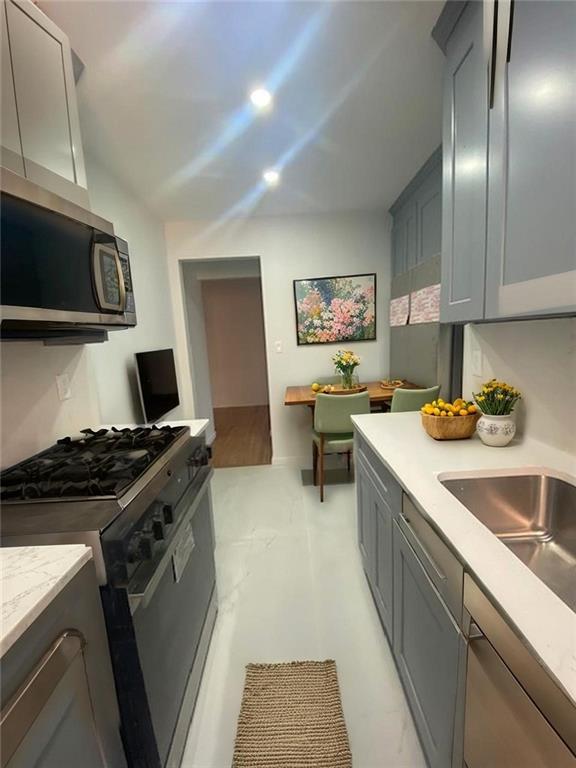 2727 Ocean Parkway Brighton Beach Brooklyn NY 11235