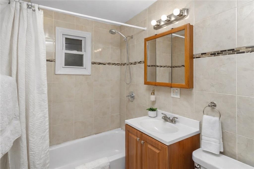 86-61 77th Street Woodhaven Woodhaven NY 11421