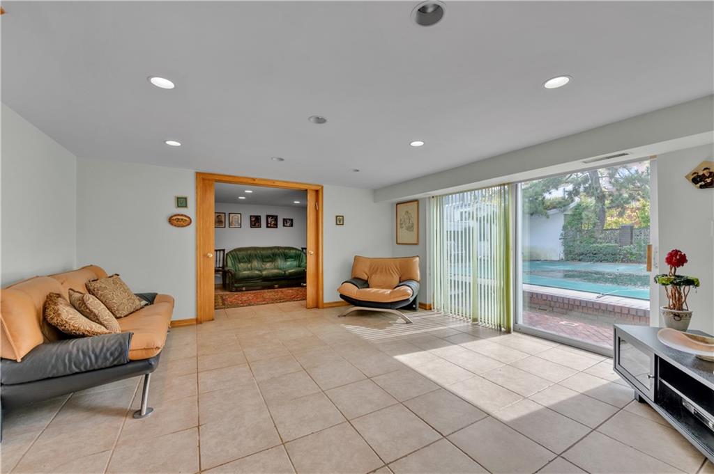 389 Mayfair Drive Mill Basin Brooklyn NY 11234