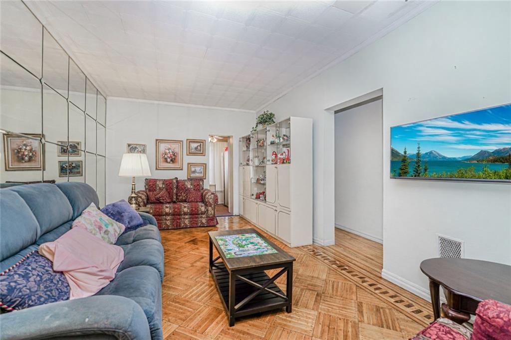 1942 61st Street Borough Park Brooklyn NY 11204