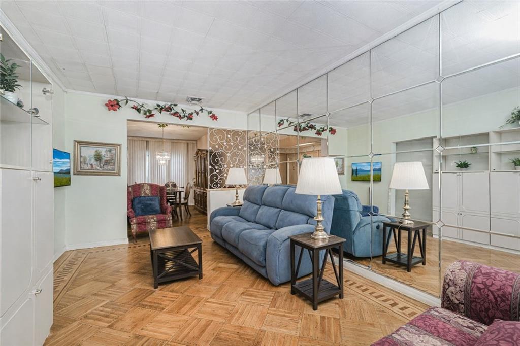 1942 61st Street Borough Park Brooklyn NY 11204