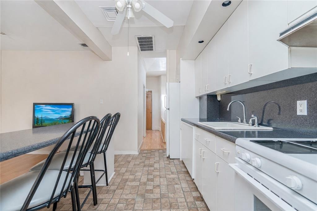 1942 61st Street Borough Park Brooklyn NY 11204
