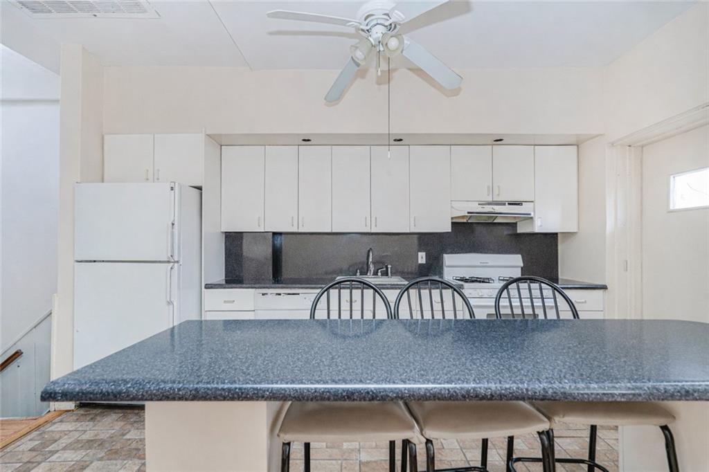 1942 61st Street Borough Park Brooklyn NY 11204