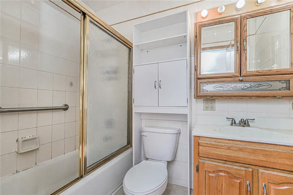 1942 61st Street Borough Park Brooklyn NY 11204