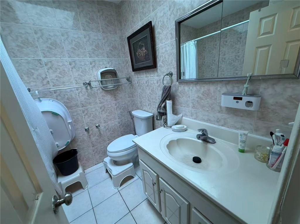 181 Skyline Drive Park Hill Staten Island NY 10304