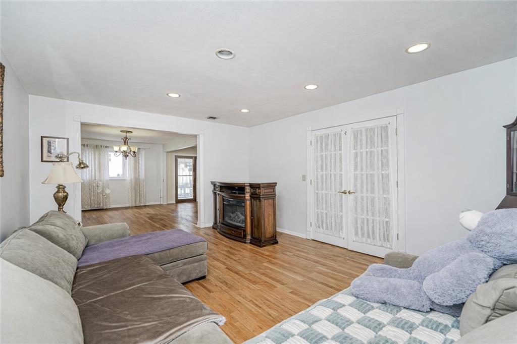 36 Ashwood Court Great Kills Staten Island NY 10308