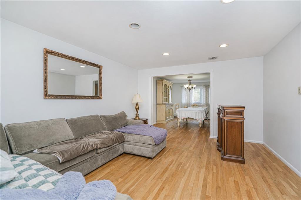 36 Ashwood Court Great Kills Staten Island NY 10308