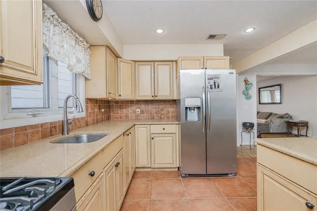 36 Ashwood Court Great Kills Staten Island NY 10308