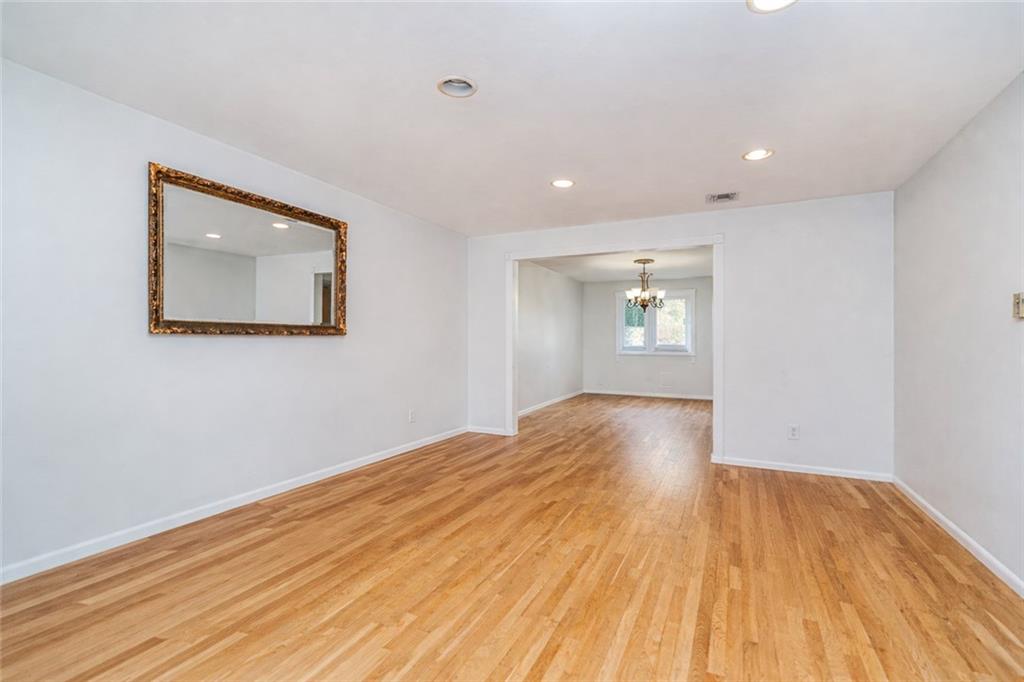 36 Ashwood Court Great Kills Staten Island NY 10308