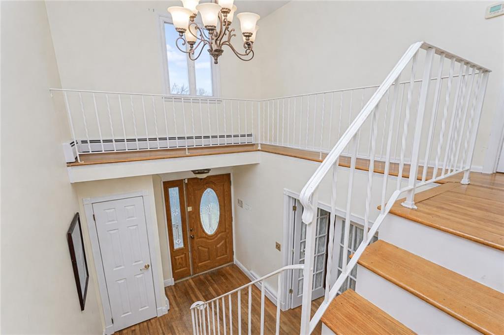 36 Ashwood Court Great Kills Staten Island NY 10308