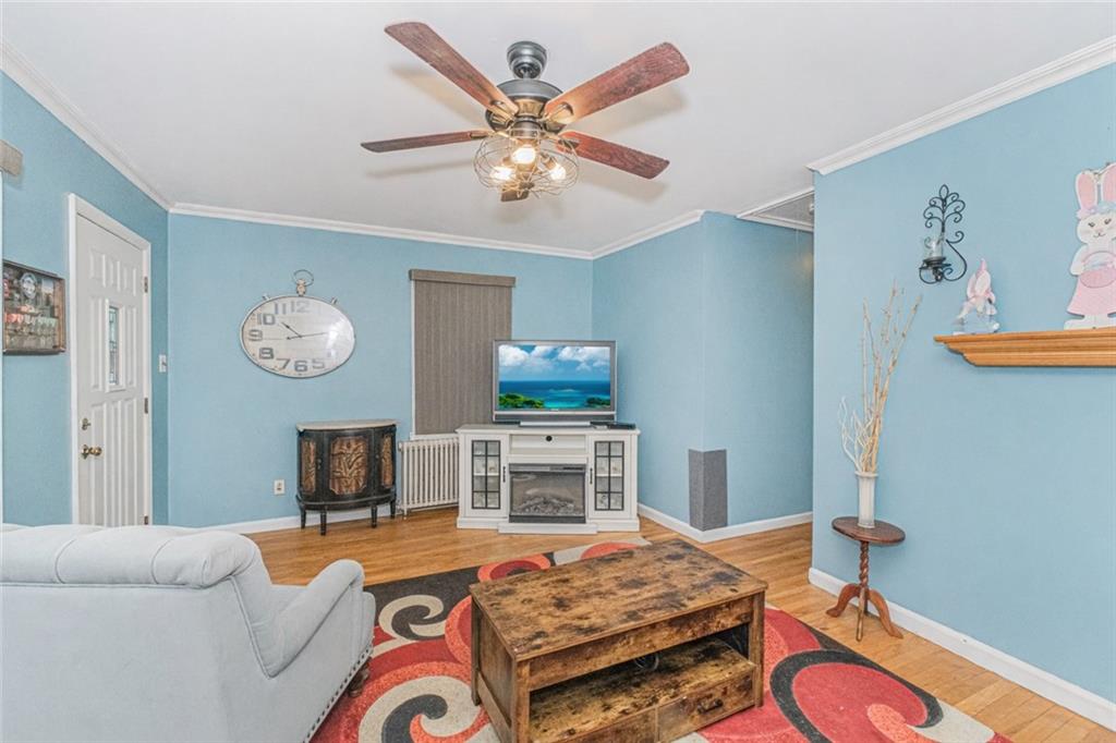 369 Grimsby Street Midland Beach Staten Island NY 10306