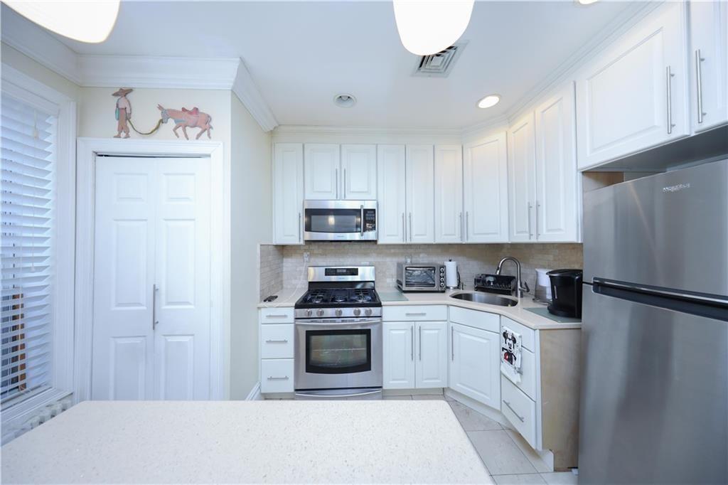 3905 5th Avenue Sunset Park Brooklyn NY 11232