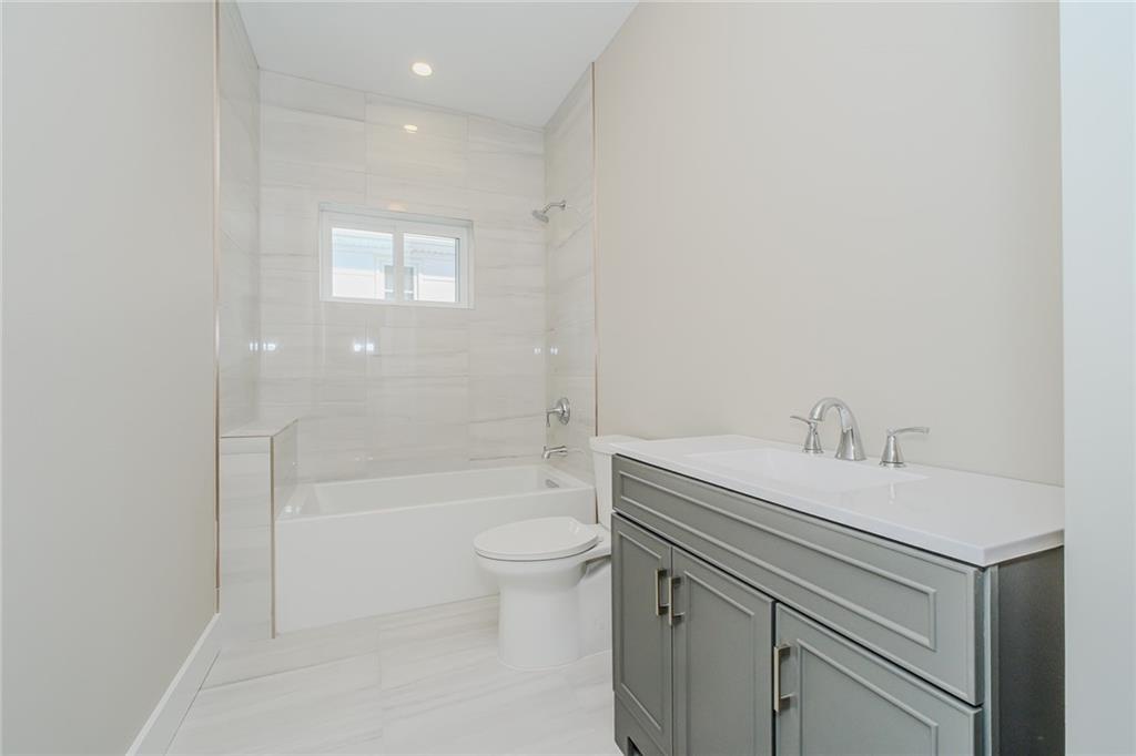 178 North Railroad Street Annadale Staten Island NY 10312