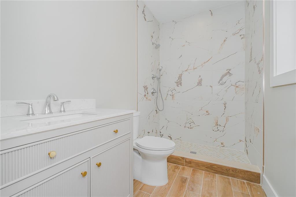 178 North Railroad Street Annadale Staten Island NY 10312