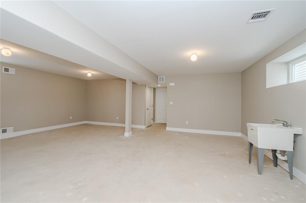 178 North Railroad Street Annadale Staten Island NY 10312