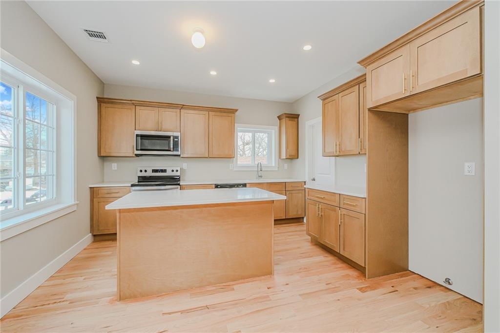 178 North Railroad Street Annadale Staten Island NY 10312