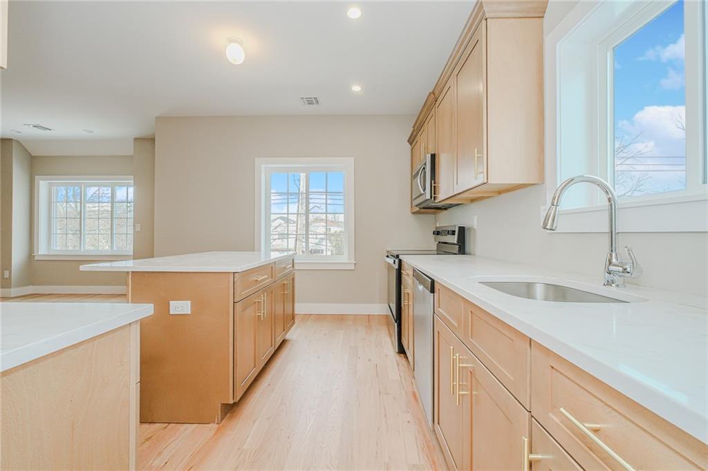 178 North Railroad Street Annadale Staten Island NY 10312