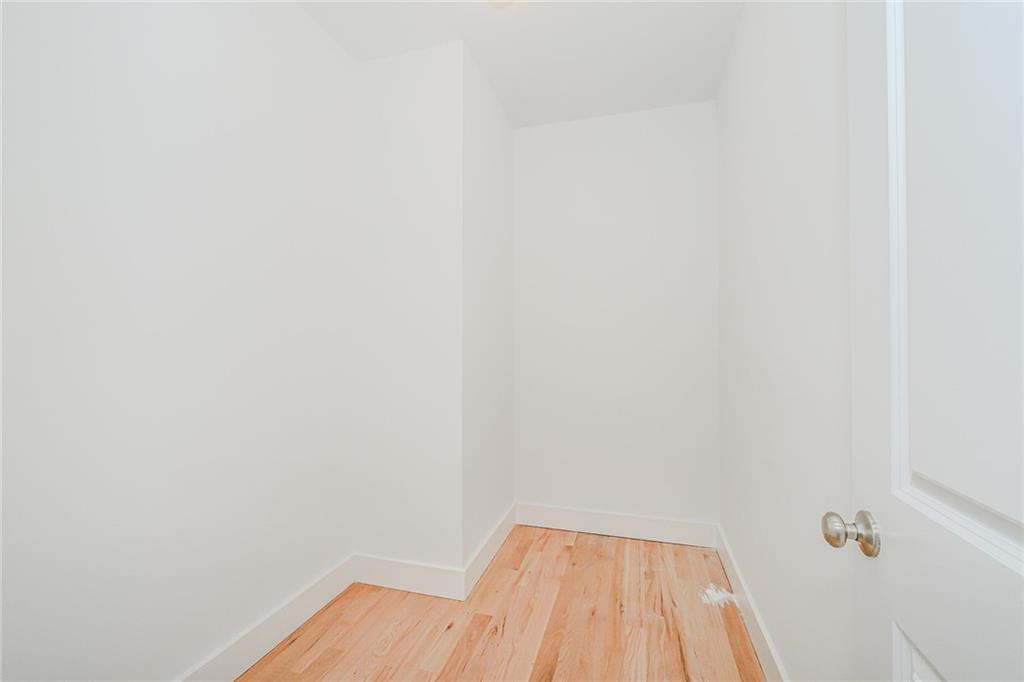 178 North Railroad Street Annadale Staten Island NY 10312