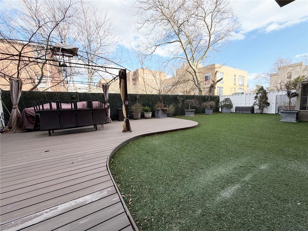 3165 Emmons Avenue Sheepshead Bay Brooklyn NY 11235