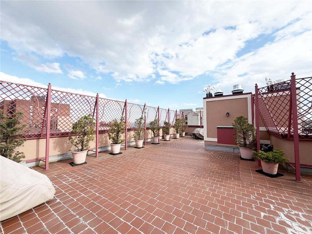 3165 Emmons Avenue Sheepshead Bay Brooklyn NY 11235