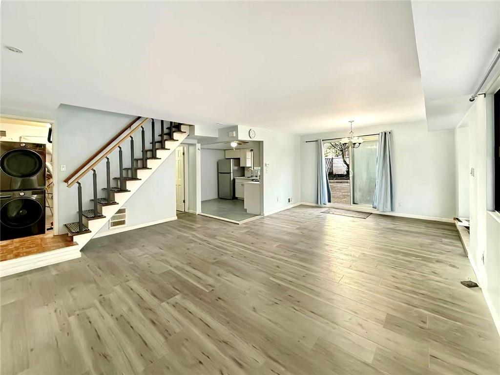 6 Greentree Lane Bulls Head Staten Island NY 10314