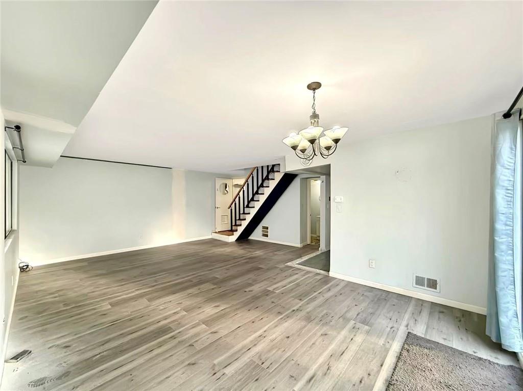 6 Greentree Lane Bulls Head Staten Island NY 10314