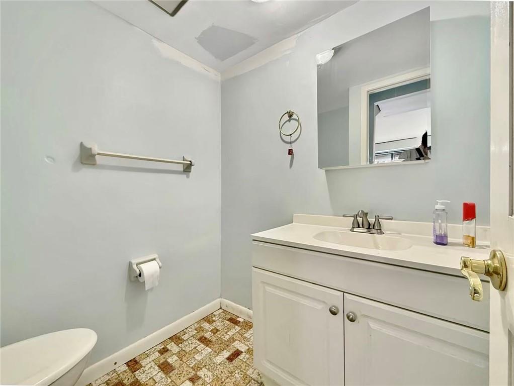 6 Greentree Lane Bulls Head Staten Island NY 10314