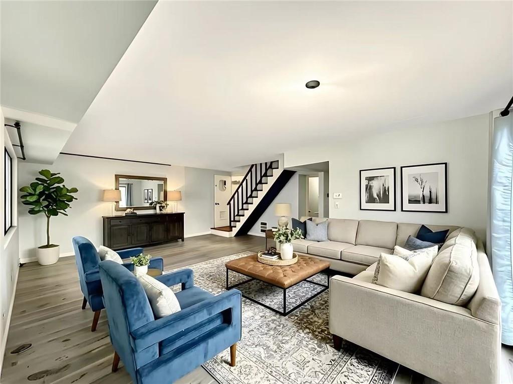 6 Greentree Lane Bulls Head Staten Island NY 10314