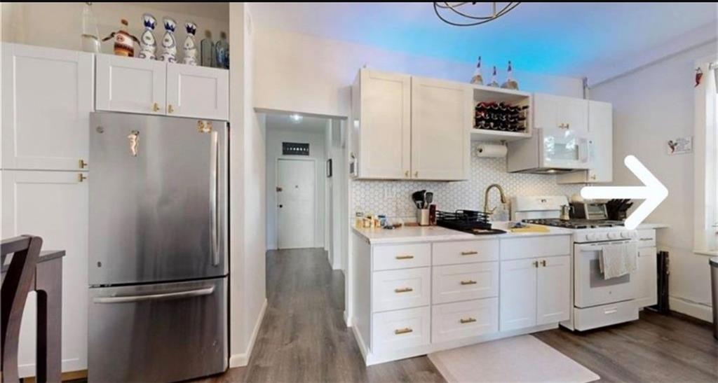 7201 20th Avenue Bensonhurst Brooklyn NY 11204