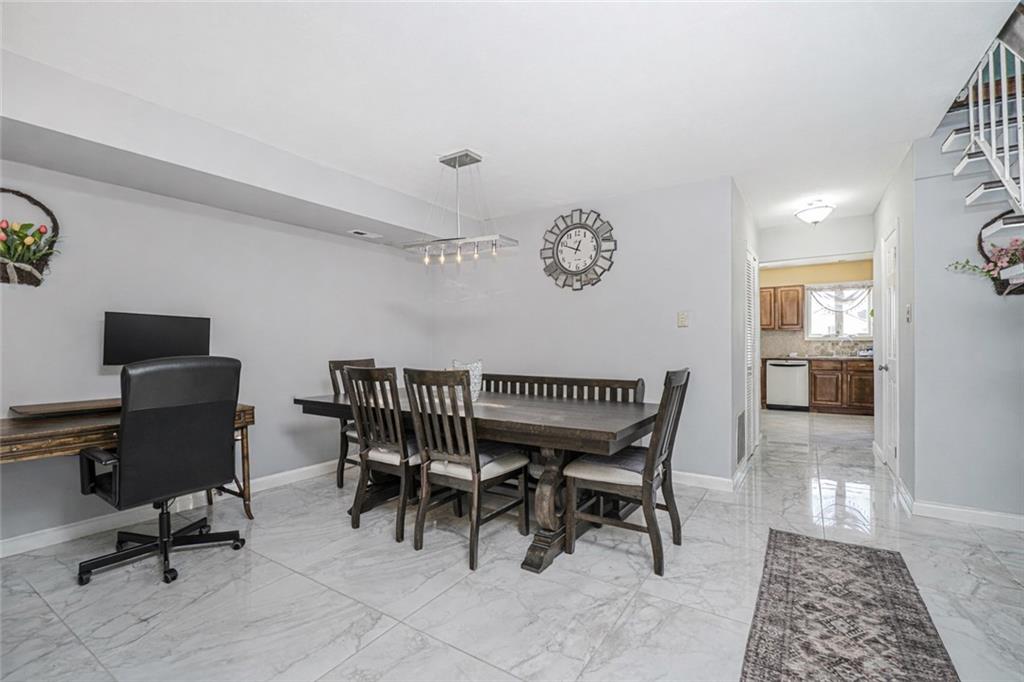 66 Rolling Hill Green Arden Heights Staten Island NY 10312