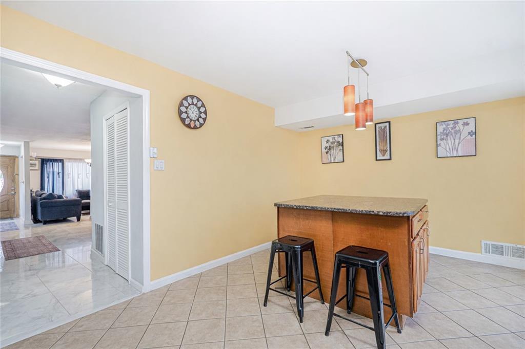 66 Rolling Hill Green Arden Heights Staten Island NY 10312