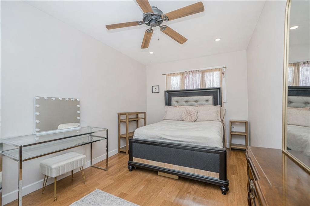 66 Rolling Hill Green Arden Heights Staten Island NY 10312