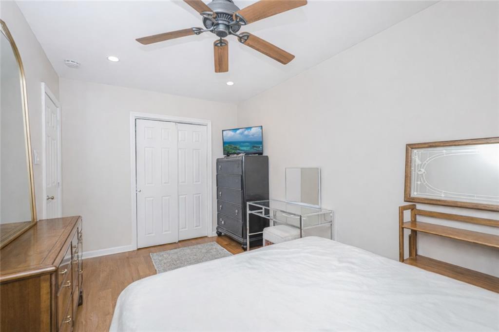 66 Rolling Hill Green Arden Heights Staten Island NY 10312