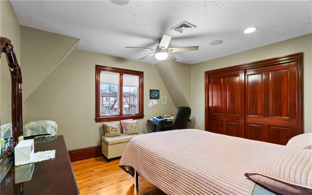 668 Stewart Avenue Willowbrook Staten Island NY 10314