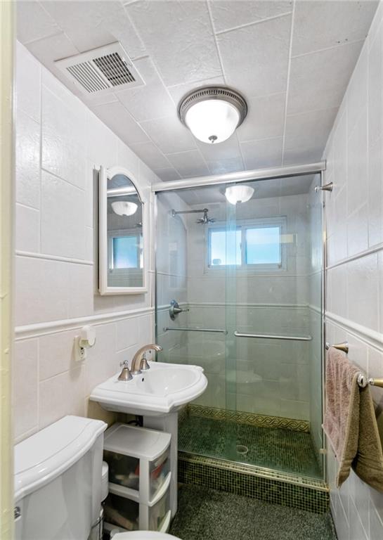 668 Stewart Avenue Willowbrook Staten Island NY 10314