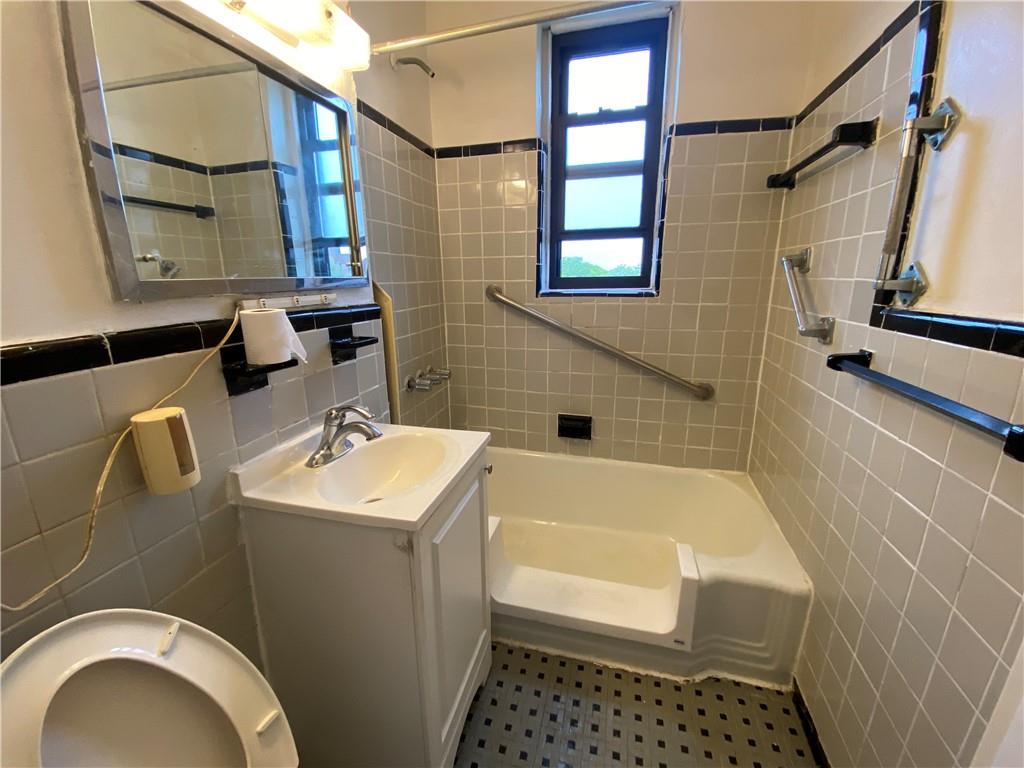 2209 Knapp Street Sheepshead Bay Brooklyn NY 11229